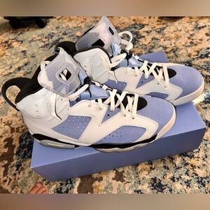 Jordan 6 Retro UNC White very clean